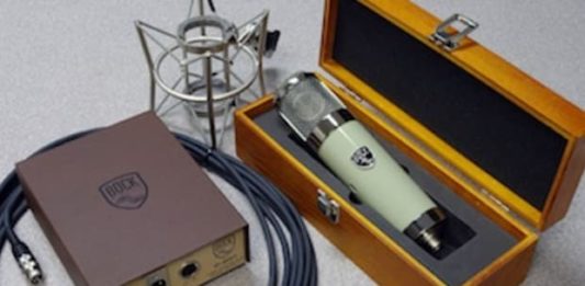 Microphones 101: In-Depth Guide to Recording Studio Microphones AKG Perception 820 Tube Large- Diaphragm