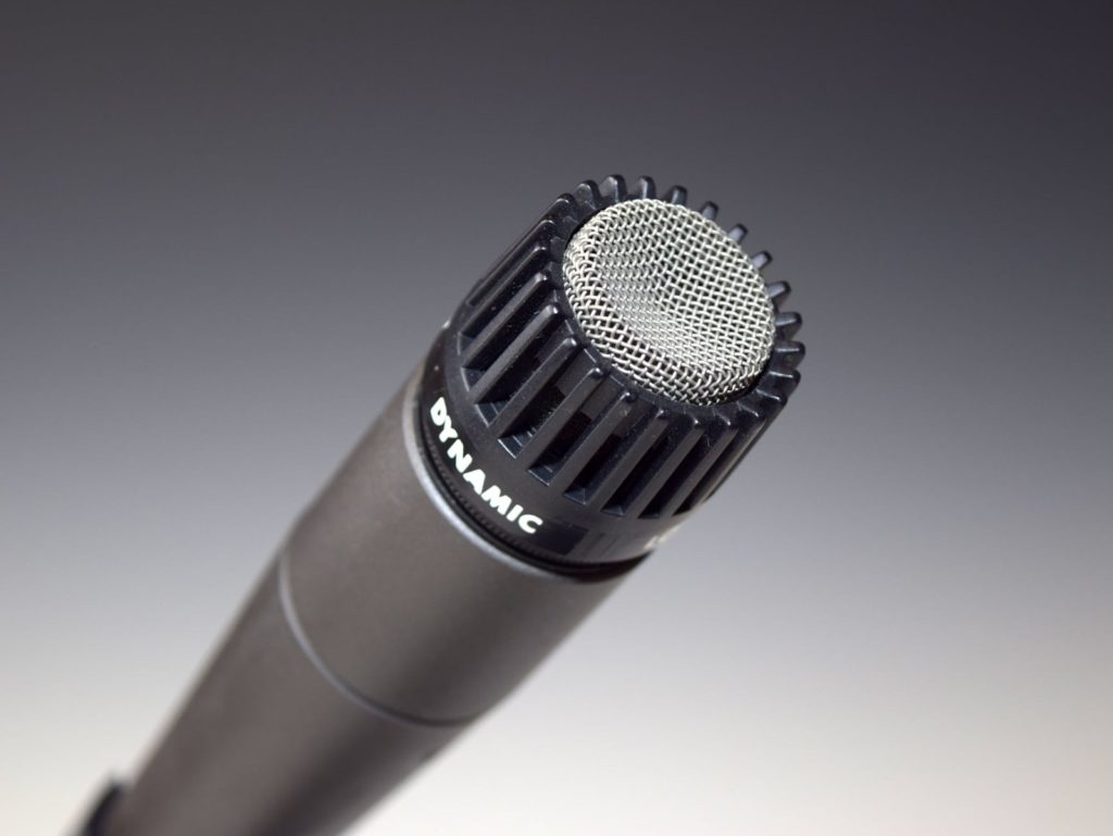 photo of dynamic microphone