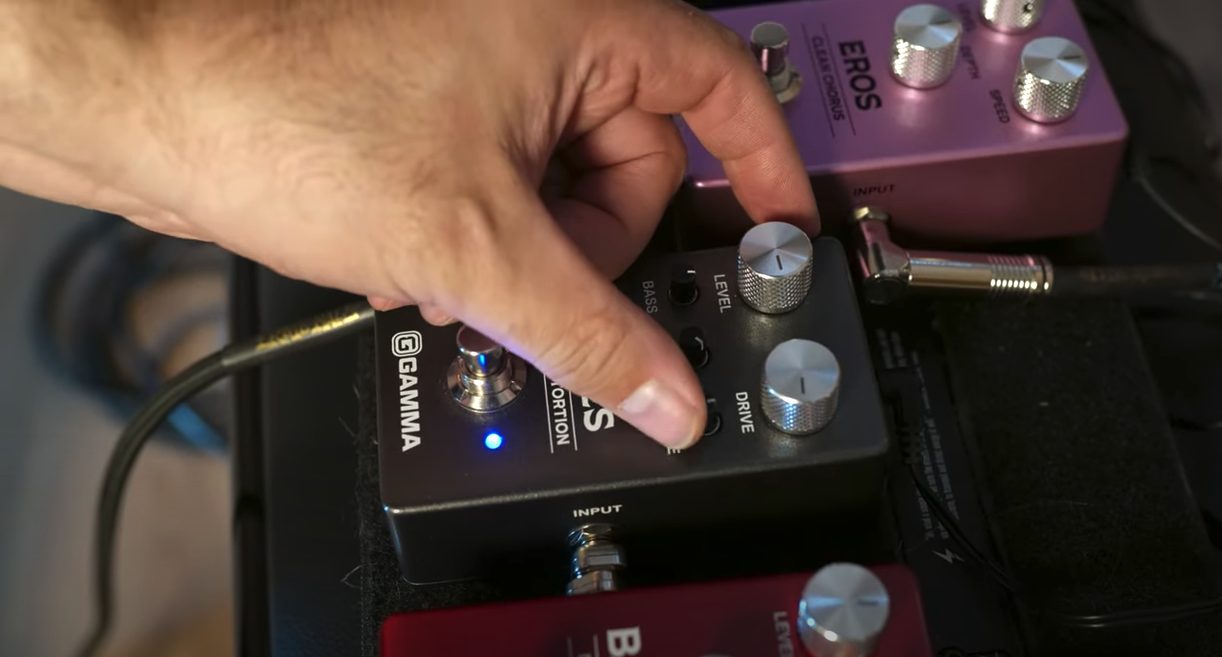 HOW FILTHY CAN A DISTORTION PEDAL GET? MEET THE GAMMA HADES METAL DISTORTION PEDAL 7